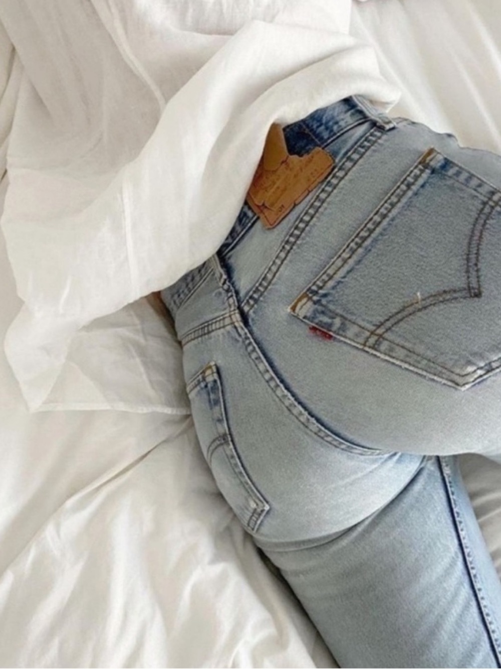 Free People Premium Quality 501 Buttonfly Levi’s Jeans